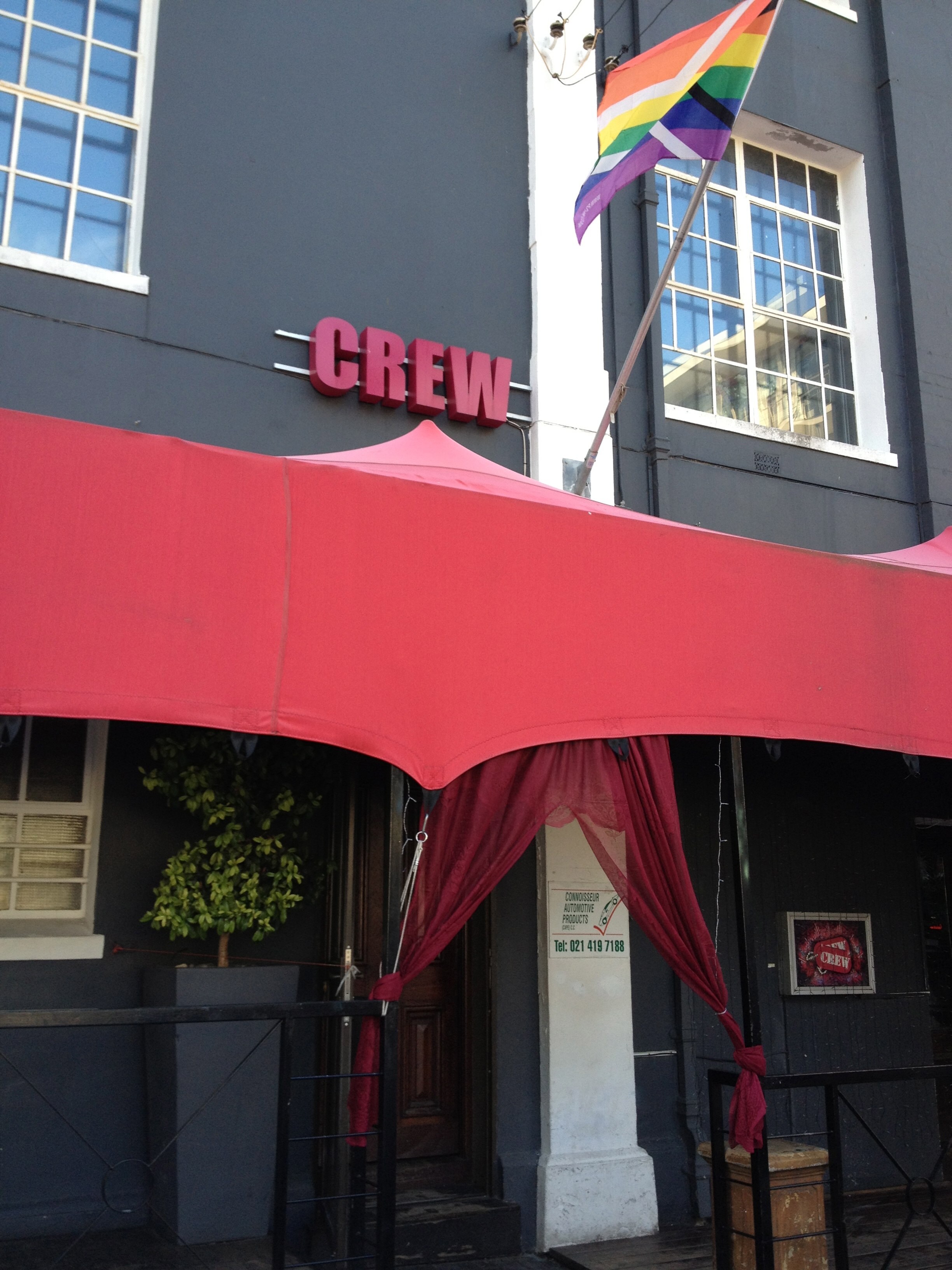Crew Bar